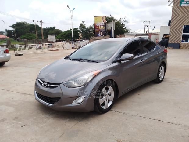 Hyundai Elantra GLS Sedan FWD (1.8L 4cyl 6A) 2013 Gray