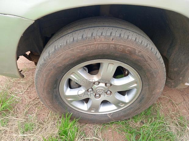 Toyota Highlander 2004 Silver
