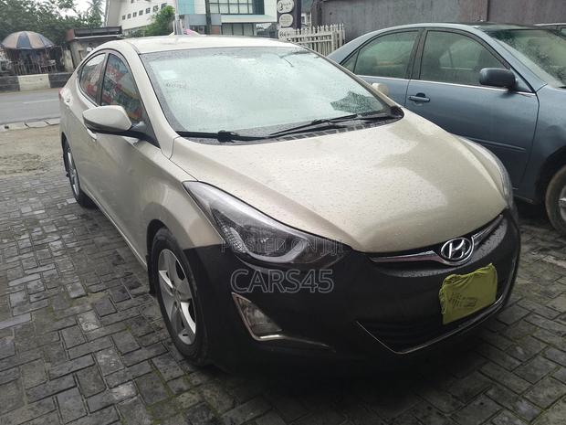 Hyundai Elantra 2012 Beige
