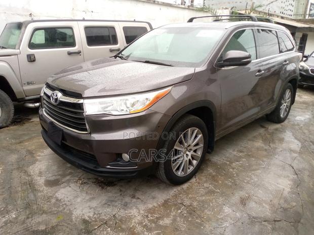Toyota Highlander 2015 Gray