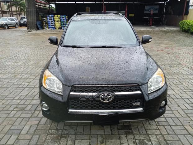 Toyota RAV4 2012 Black