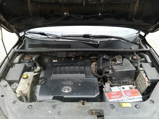 Toyota RAV4 2012 Black