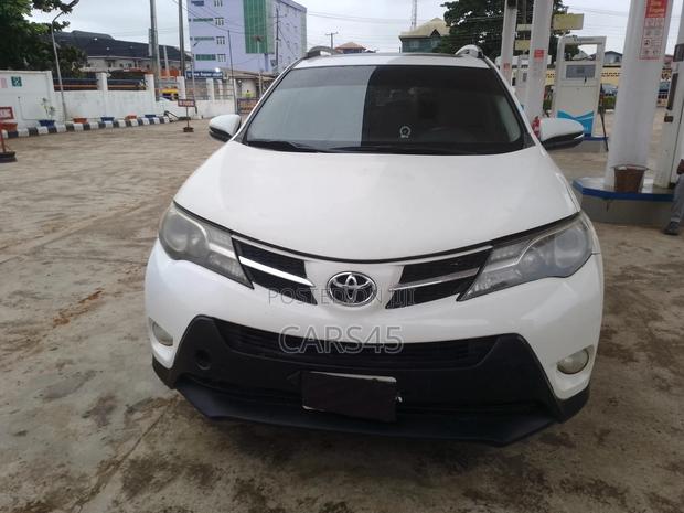 Toyota RAV4 2013 White