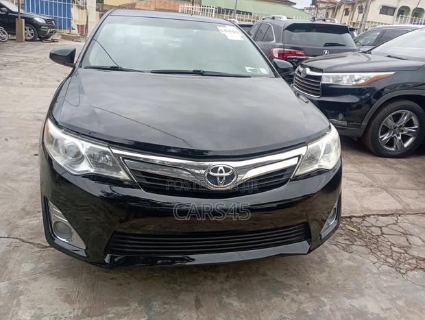Toyota Camry XLE V6 4dr Sedan (3.5L 6cyl 6A) 2012 Black