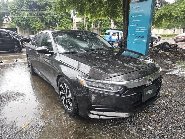 Honda Accord 2018 Brown
