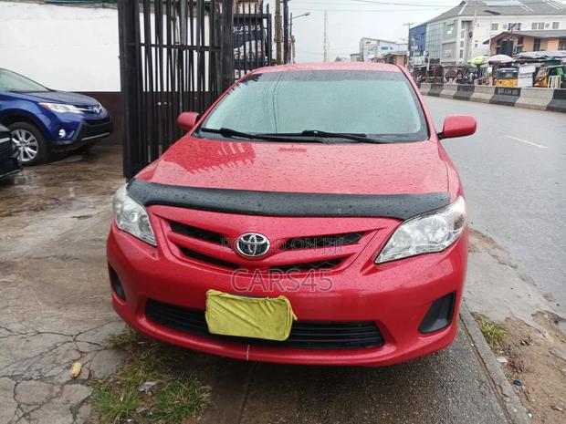 Toyota Corolla 2013 Red