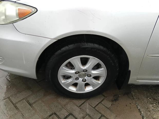 Toyota Camry 2005 Silver