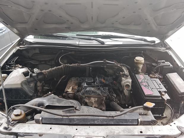 Mitsubishi L200 2009 Blue