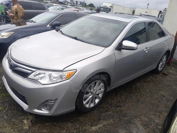 Toyota Camry 2014 Silver