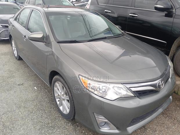 Toyota Camry 2013 Green