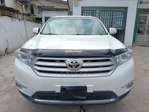 Toyota Highlander 2010 Off white