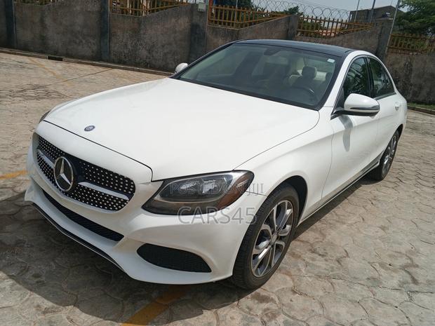 Mercedes-Benz C300 2017 White