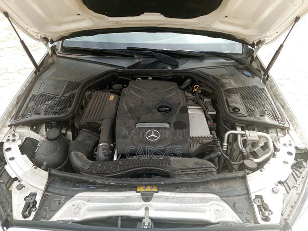 Mercedes-Benz C300 2017 White