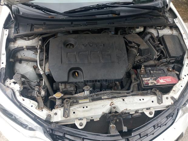 Toyota Corolla 2016 White