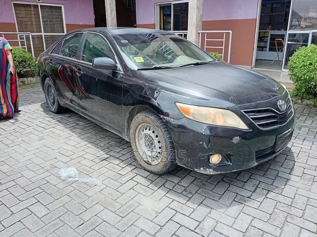 Toyota Camry 2010 Black