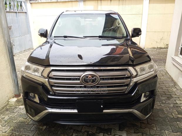 Toyota Land Cruiser 2014 Black