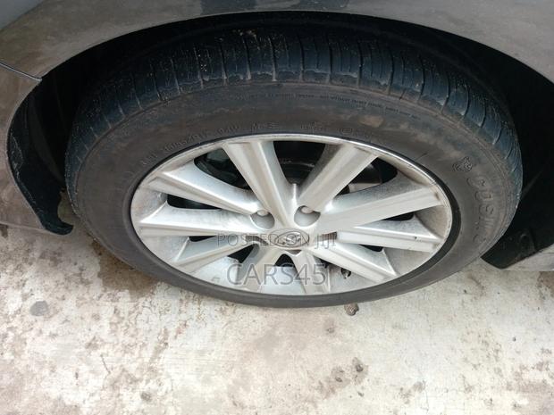 Toyota Camry 2014 Gray