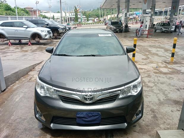 Toyota Camry 2014 Gray