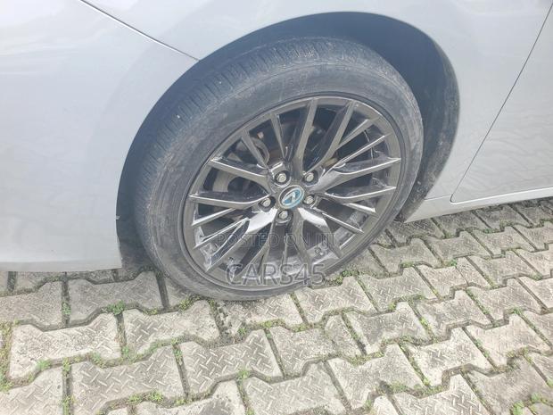 Lexus ES 350 FWD 2014 Gray