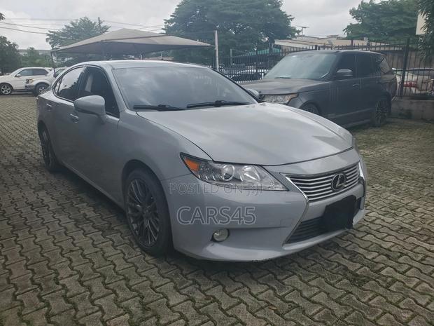 Lexus ES 350 FWD 2014 Gray