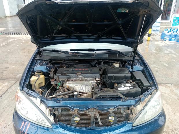 Toyota Camry 2004 Blue