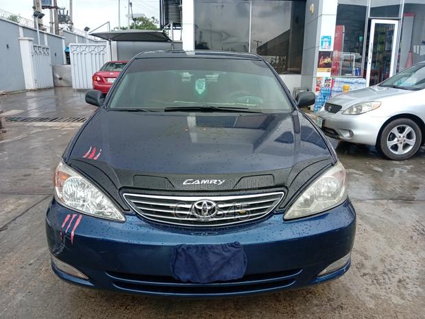 Toyota Camry 2004 Blue