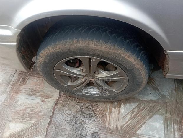 Toyota Camry 2001 Gold