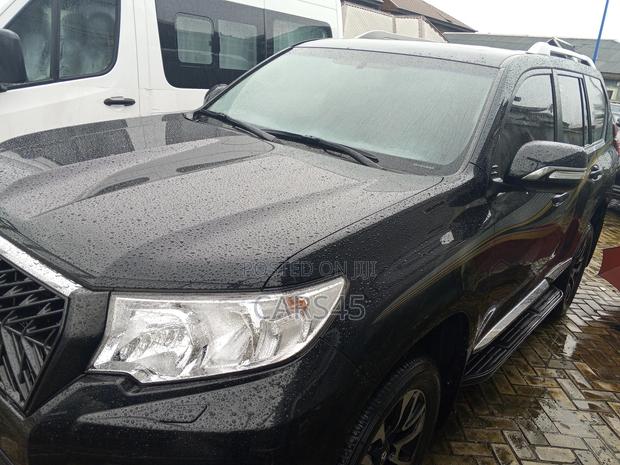 Toyota Land Cruiser Prado 2.8 2023 Black