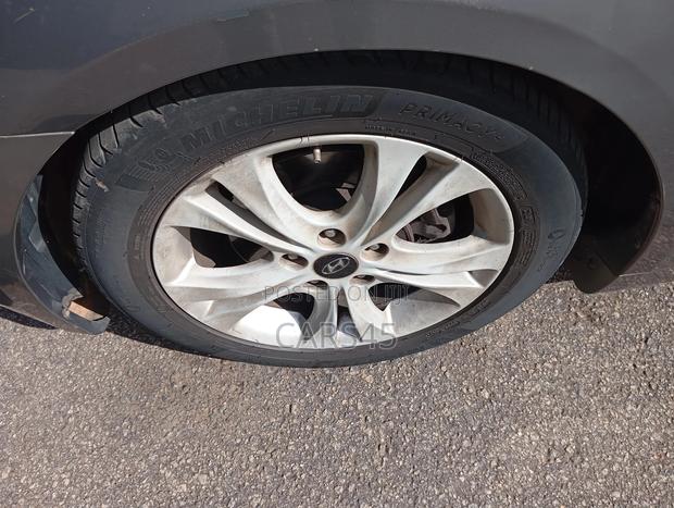 Hyundai Sonata 2011 Gray