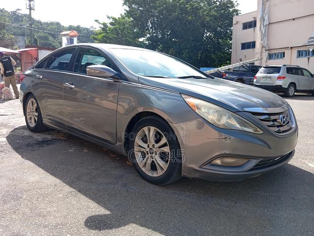 Hyundai Sonata 2011 Gray