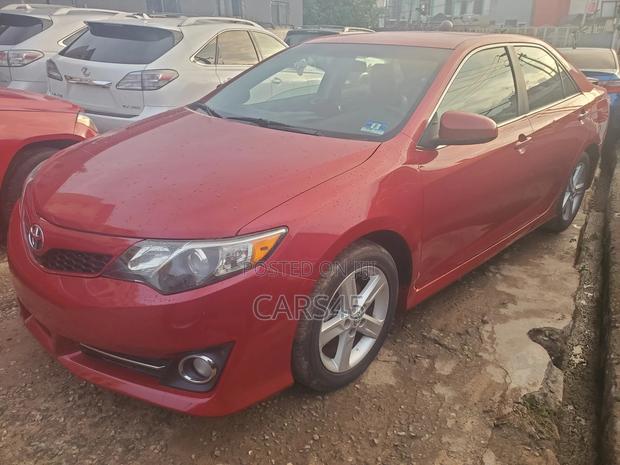 Toyota Camry SE Sport 4dr Sedan (2.5L 4cyl 6A) 2014 Red