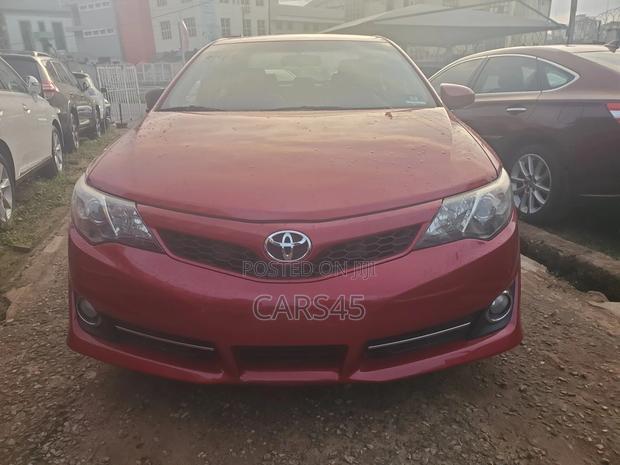 Toyota Camry SE Sport 4dr Sedan (2.5L 4cyl 6A) 2014 Red