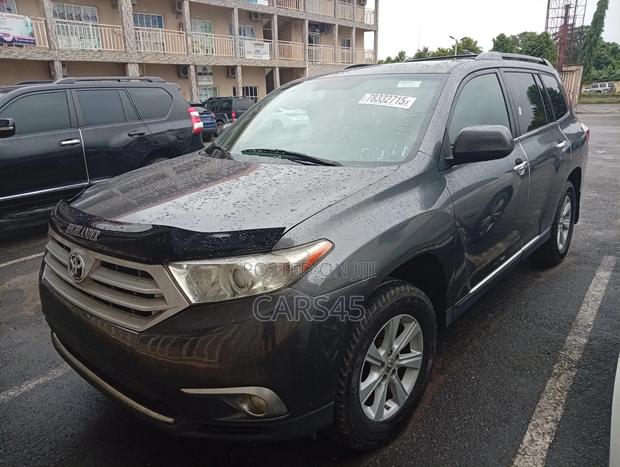 Toyota Highlander 2013 Gray