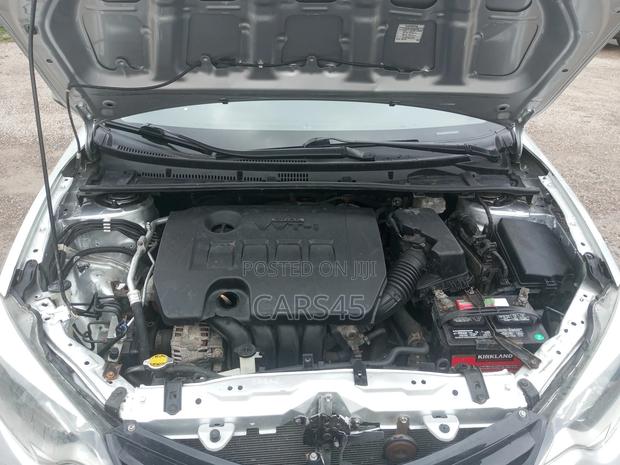 Toyota Corolla 2014 Silver