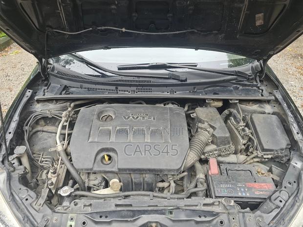 Toyota Corolla 2015 Black