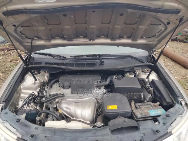 Toyota Camry 2014 Gold