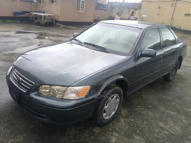 Toyota Camry 2001 Green