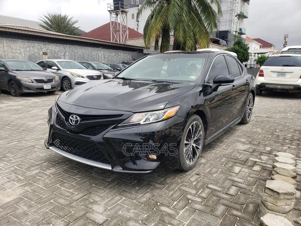 Toyota Camry 2018 Black