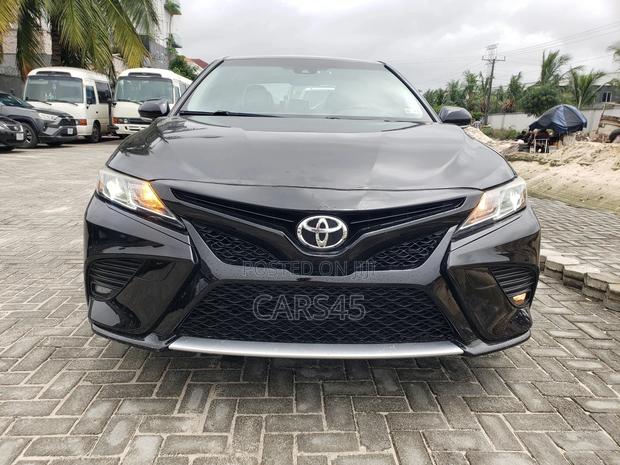 Toyota Camry 2018 Black