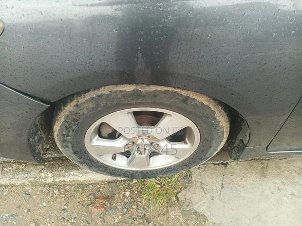 Toyota Corolla 2010 Gray