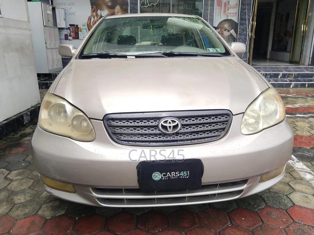 Toyota Corolla 2003 Gold