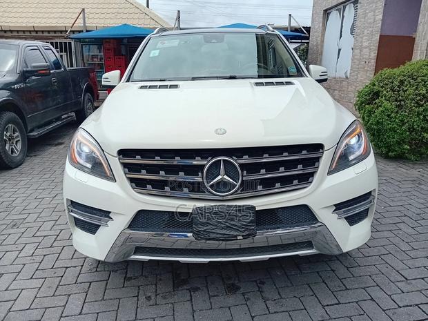 Mercedes-Benz M Class ML 550 4Matic 2013 White