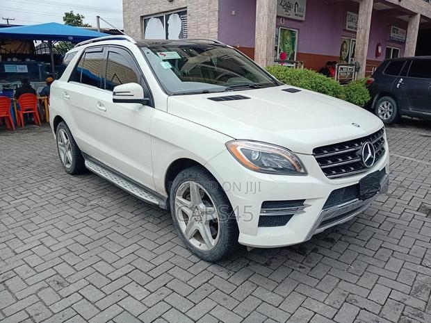 Mercedes-Benz M Class ML 550 4Matic 2013 White