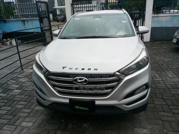 Hyundai Tucson 2017 Gray