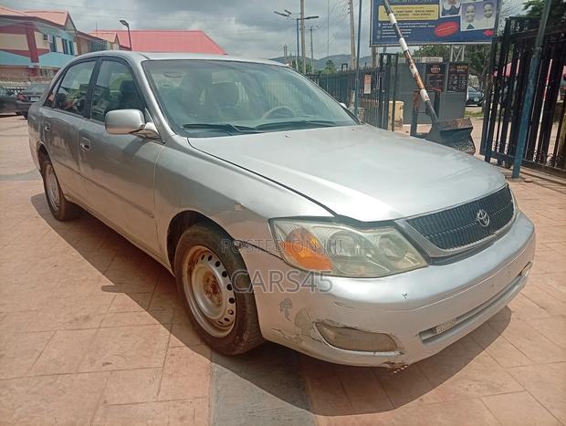 Toyota Avalon 2000 Silver
