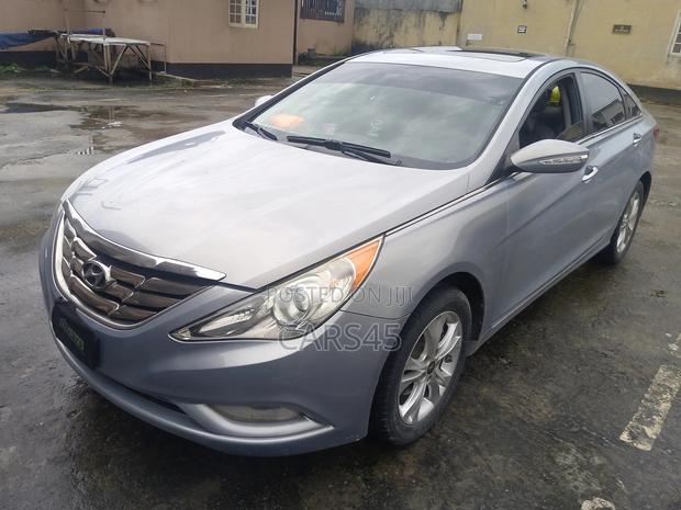 Hyundai Sonata 2011 Gray