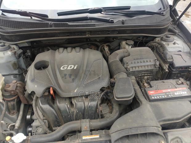 Hyundai Sonata 2011 Gray