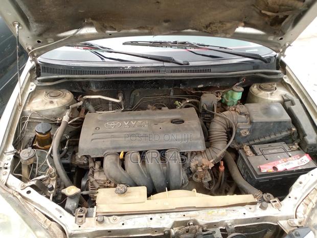 Toyota Corolla 2003 Silver