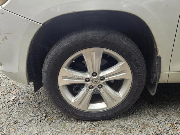 Toyota Highlander 2010 White