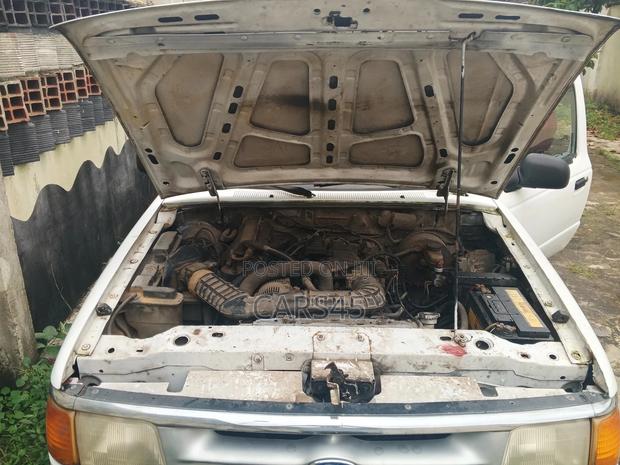 Ford Ranger 1994 White